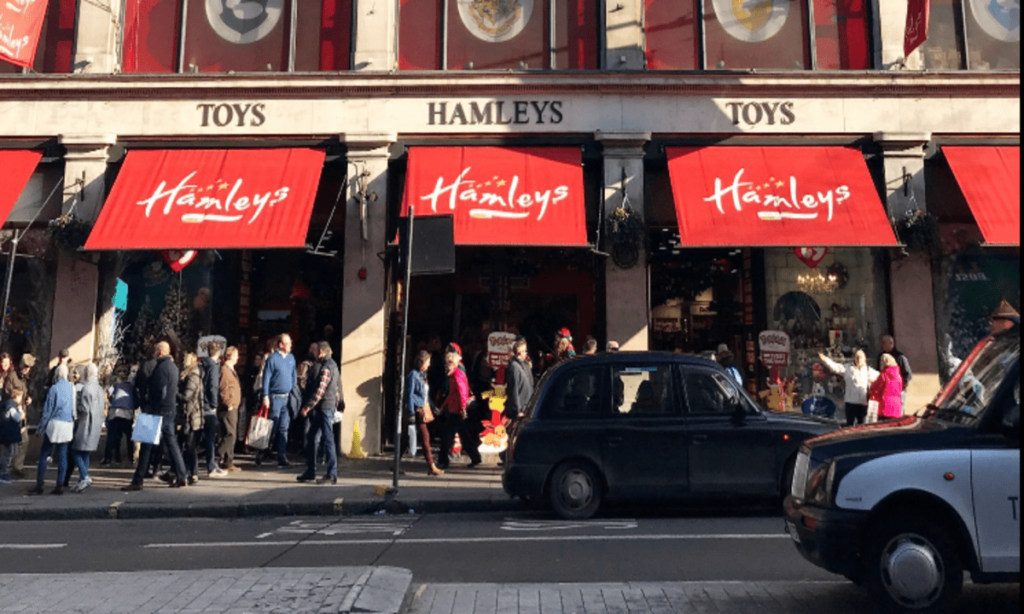 Hamleys apre a Roma